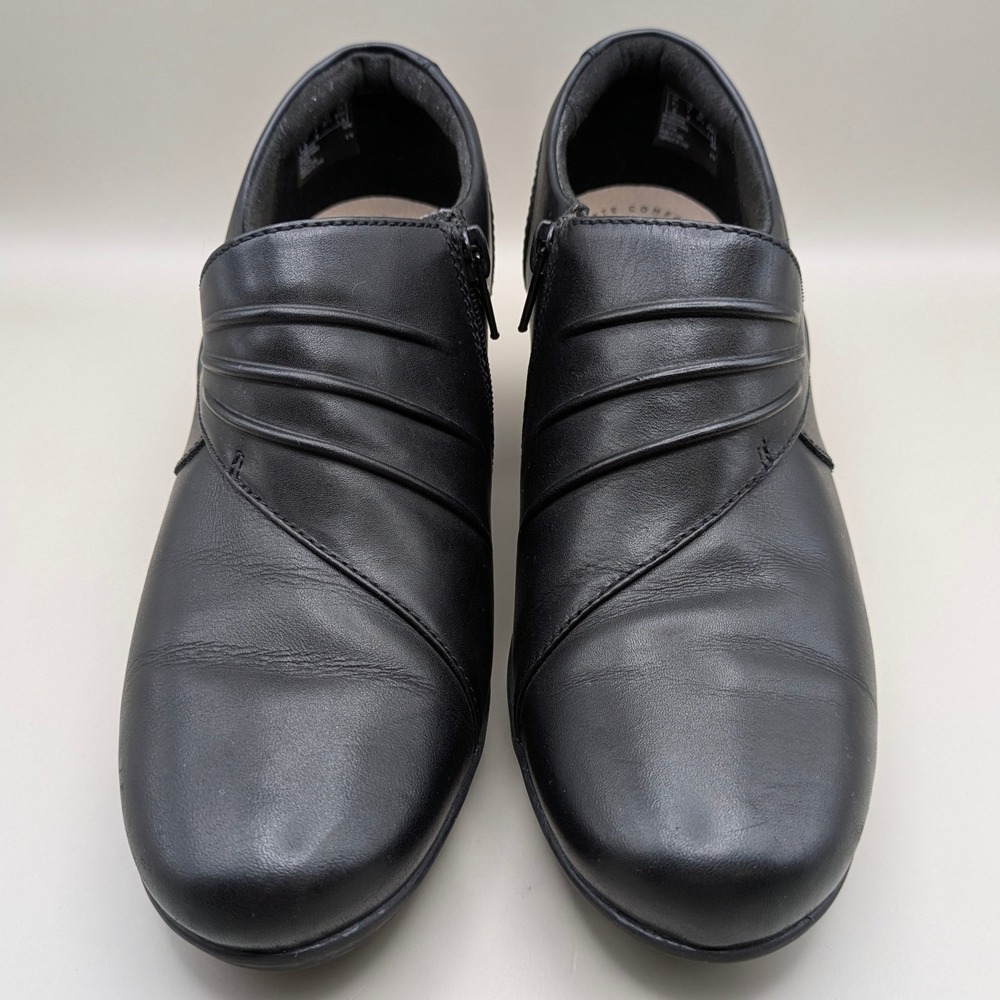 Clarks Ultimate Comfort Black Emily 2 Braley Leather Pleated Shooties Heels 7M